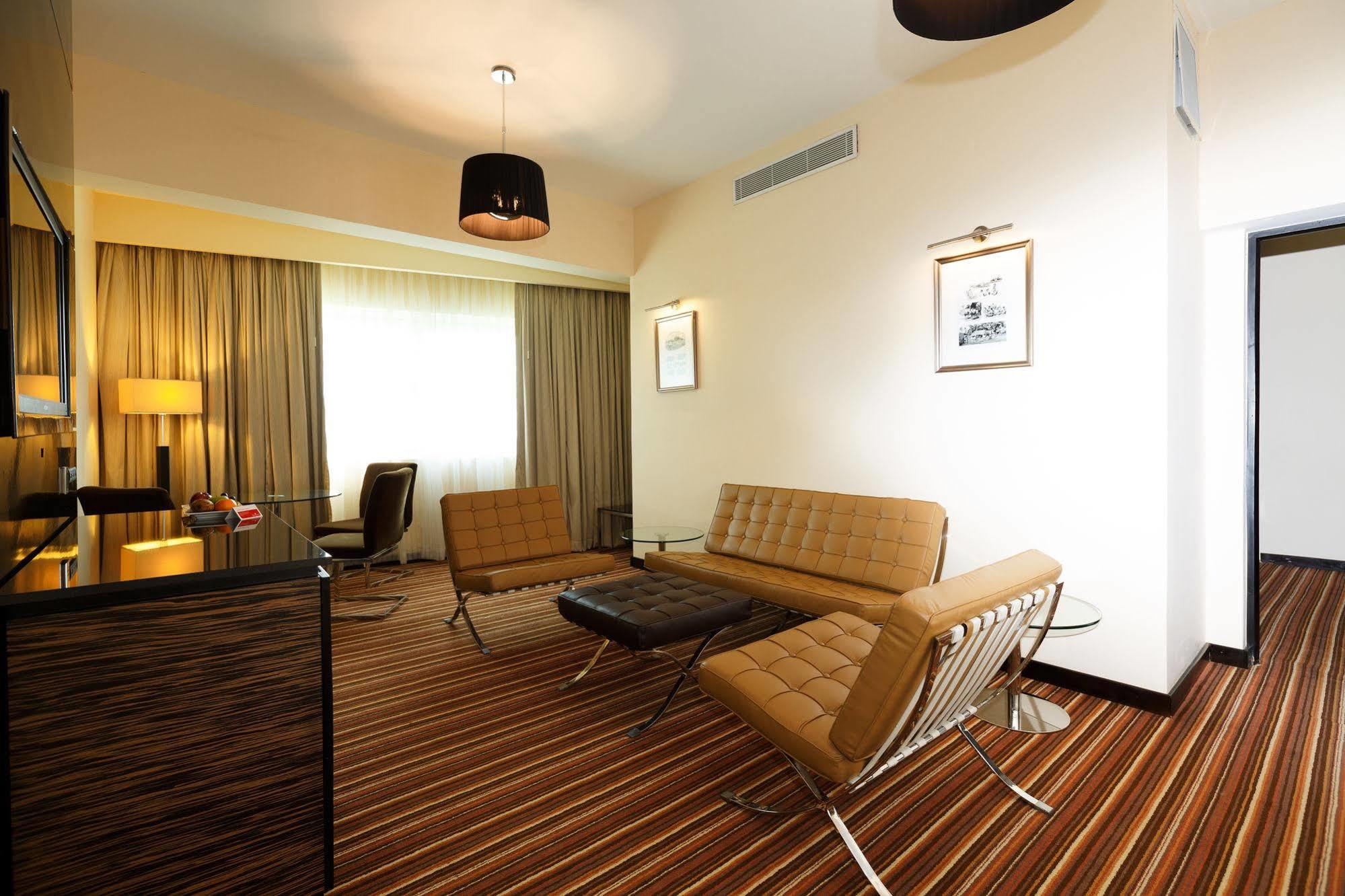 Ramada Hotel