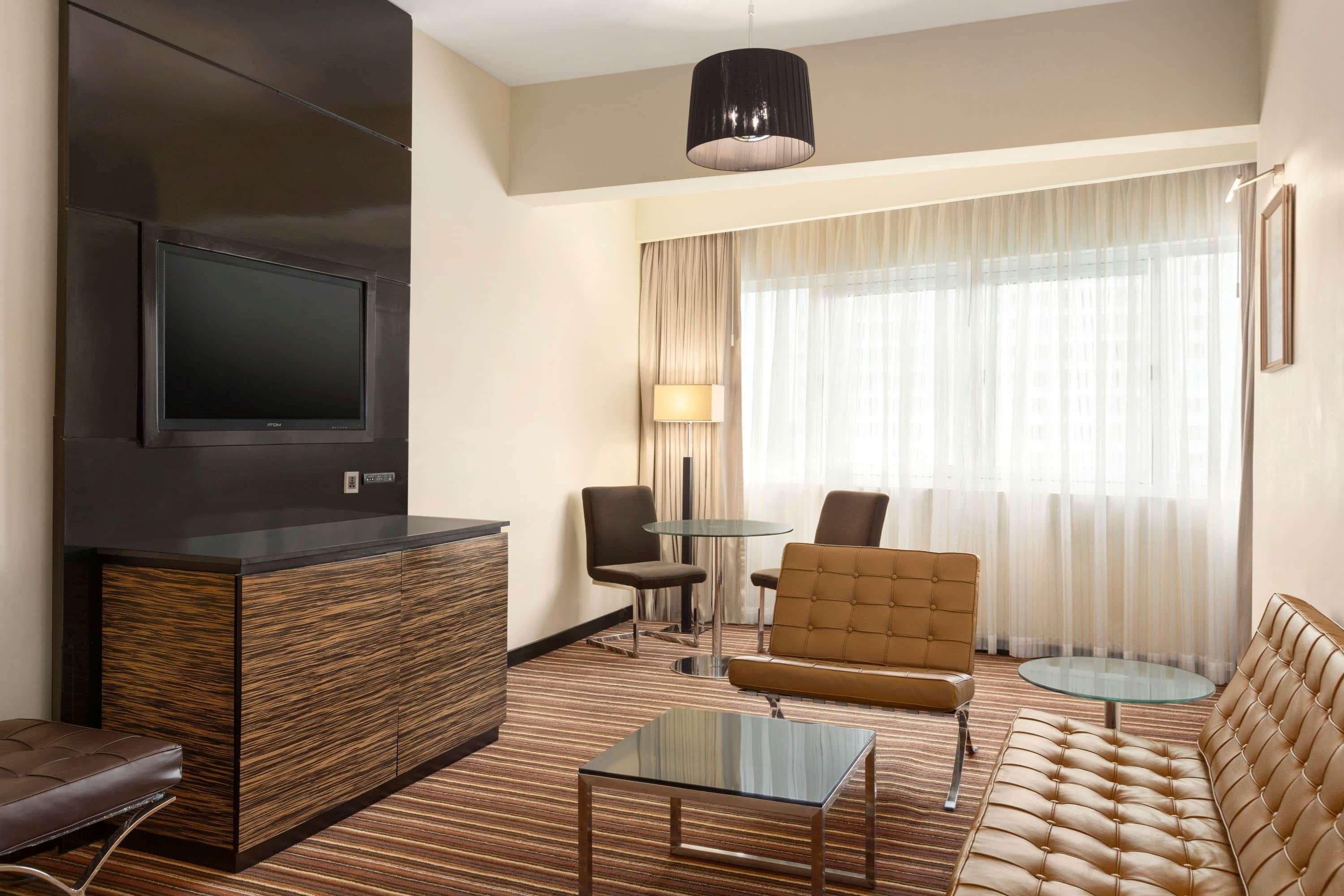 Ramada Отель 5*