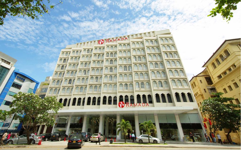 Отель Ramada 5*