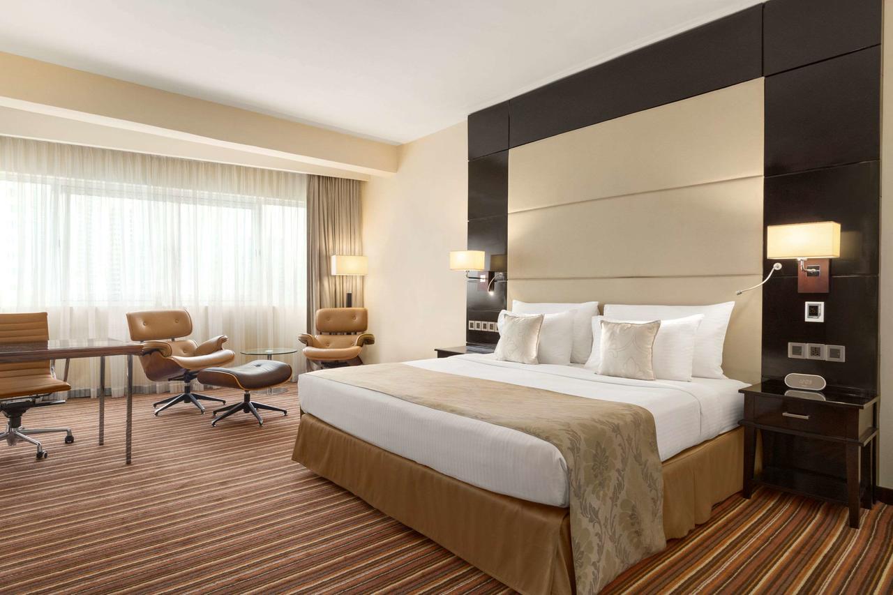 Отель Ramada