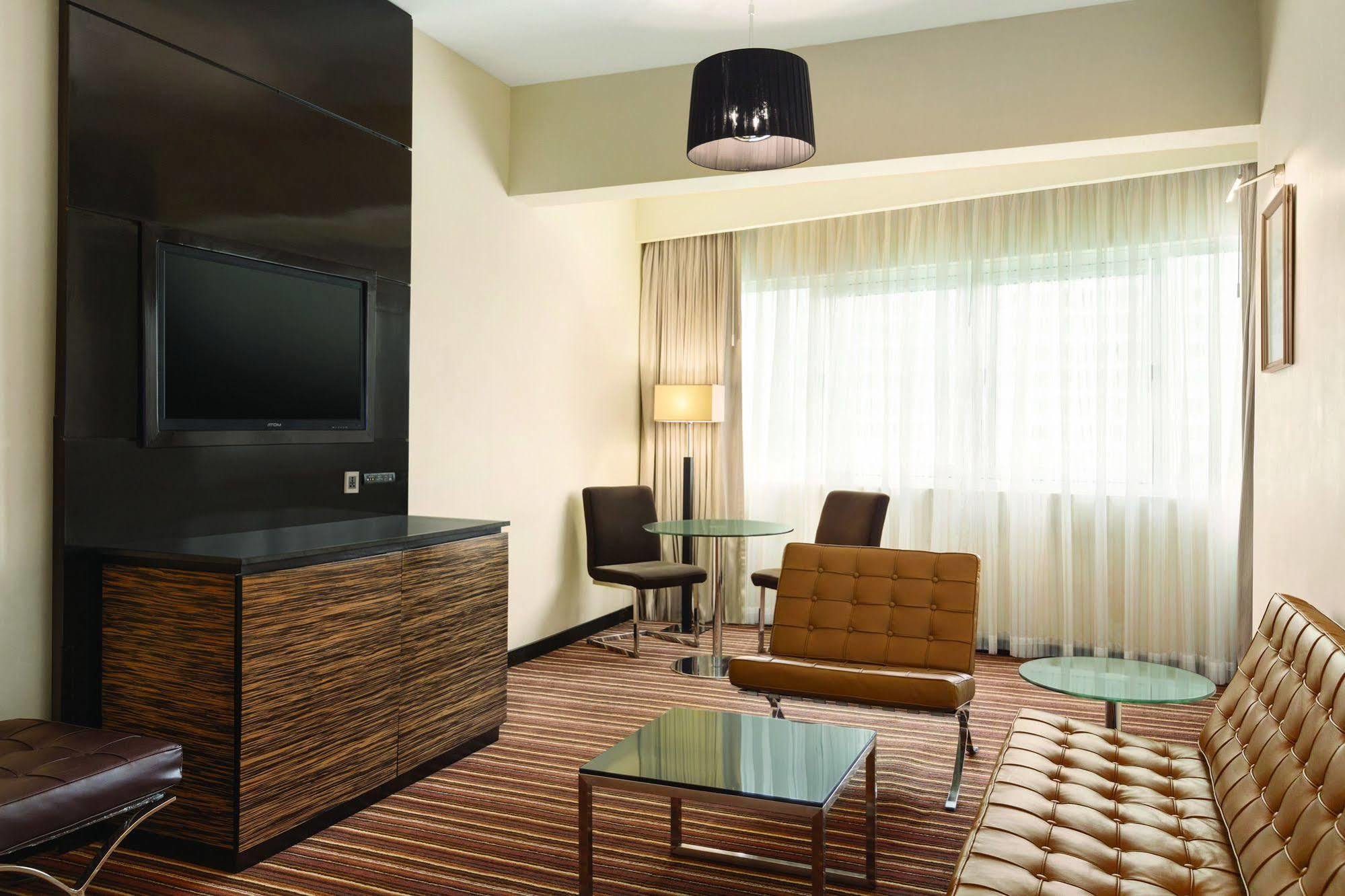 Отель Ramada 5*